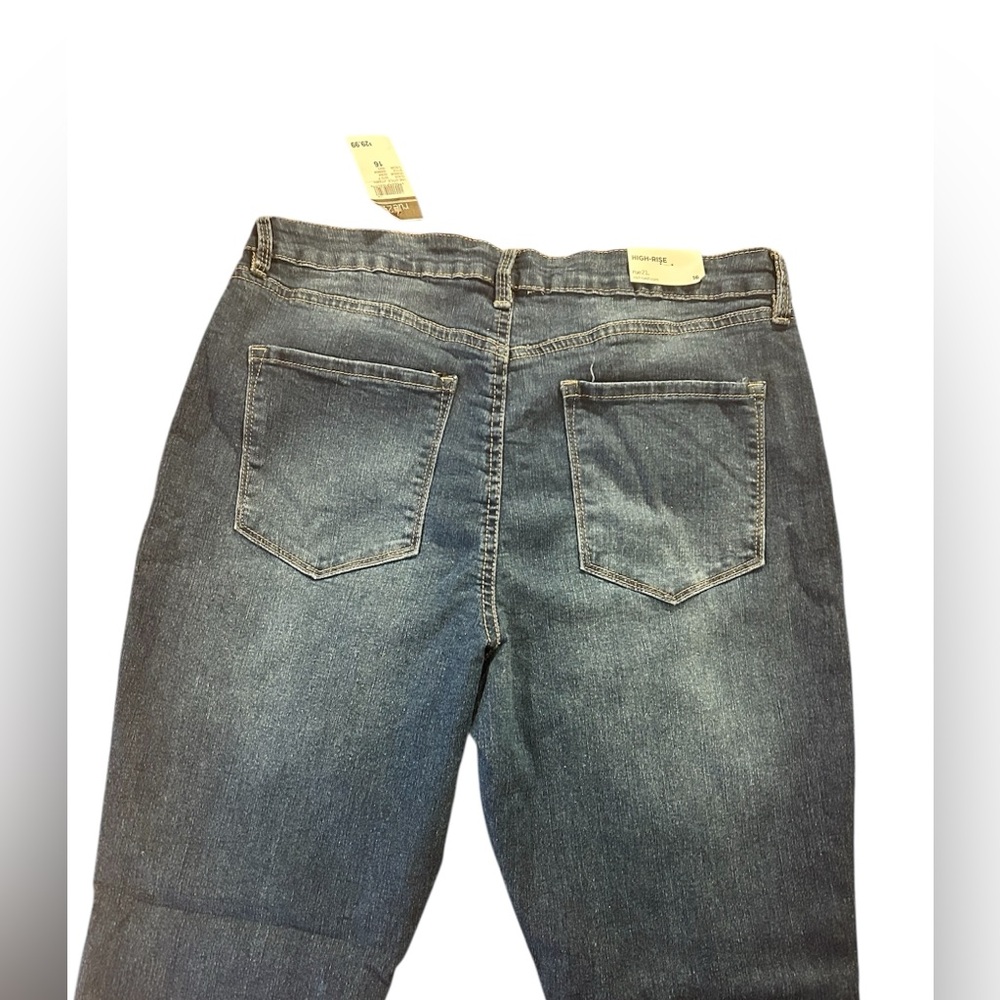 Rue21 High Rise Blue Jeans with Cropped Fit Ultimate Stretch 16R - Picture 11 of 12